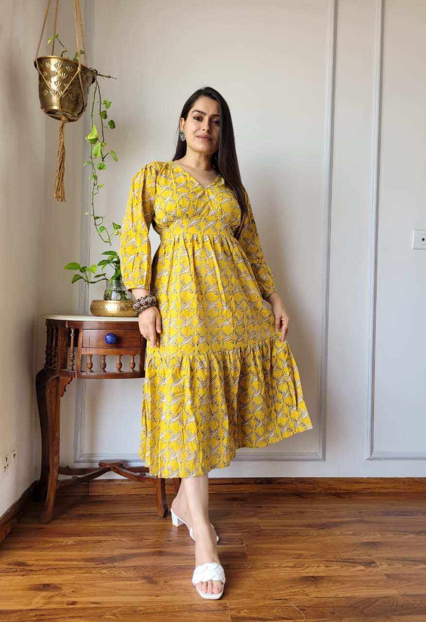 Pure Cotton Dress with frill & balloon sleeves (19 variants) Pure Cotton Dress with frill & balloon sleeves (19 variants)