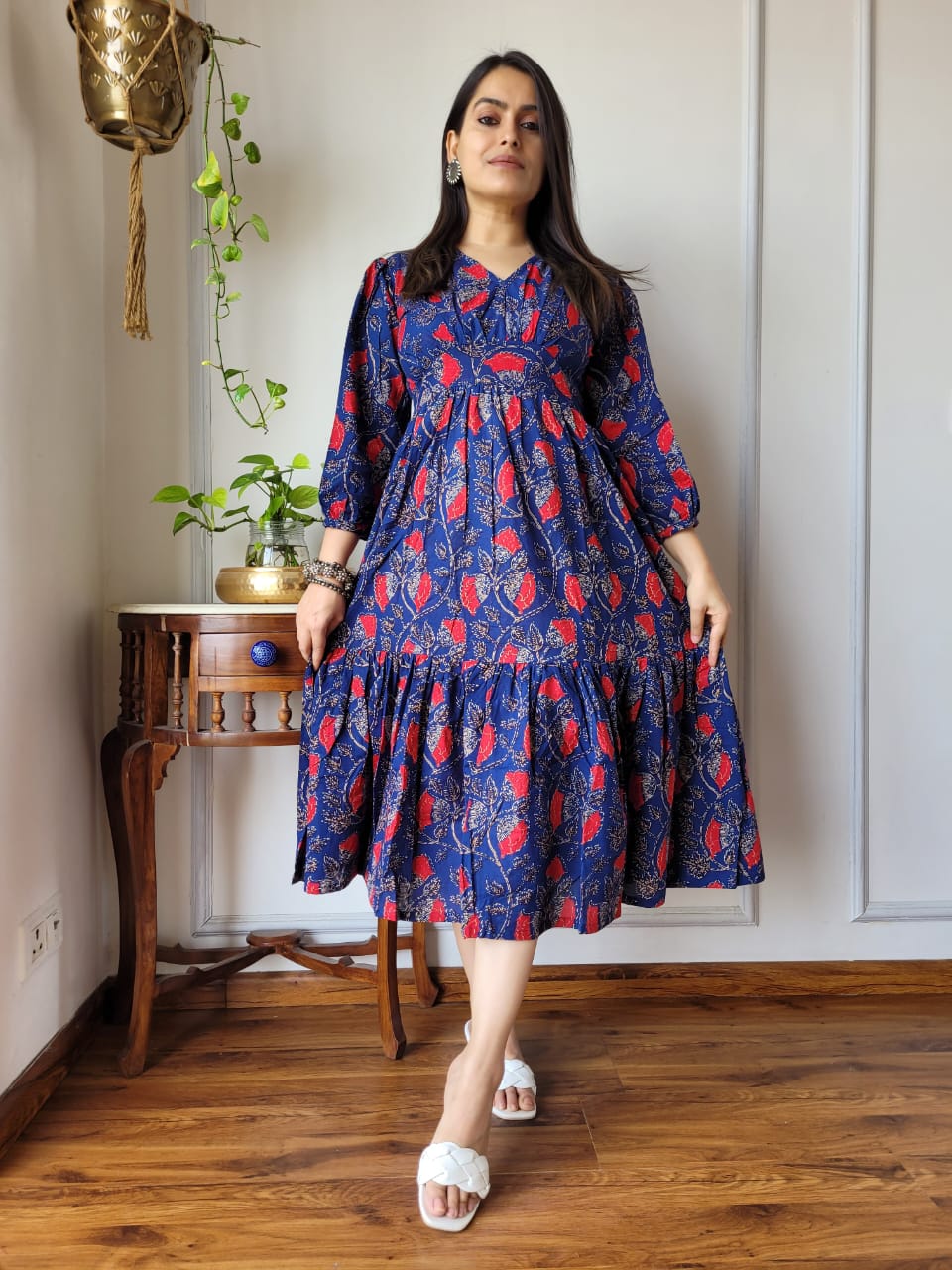 Pure Cotton Dress with frill & balloon sleeves (19 variants) Pure Cotton Dress with frill & balloon sleeves (19 variants)
